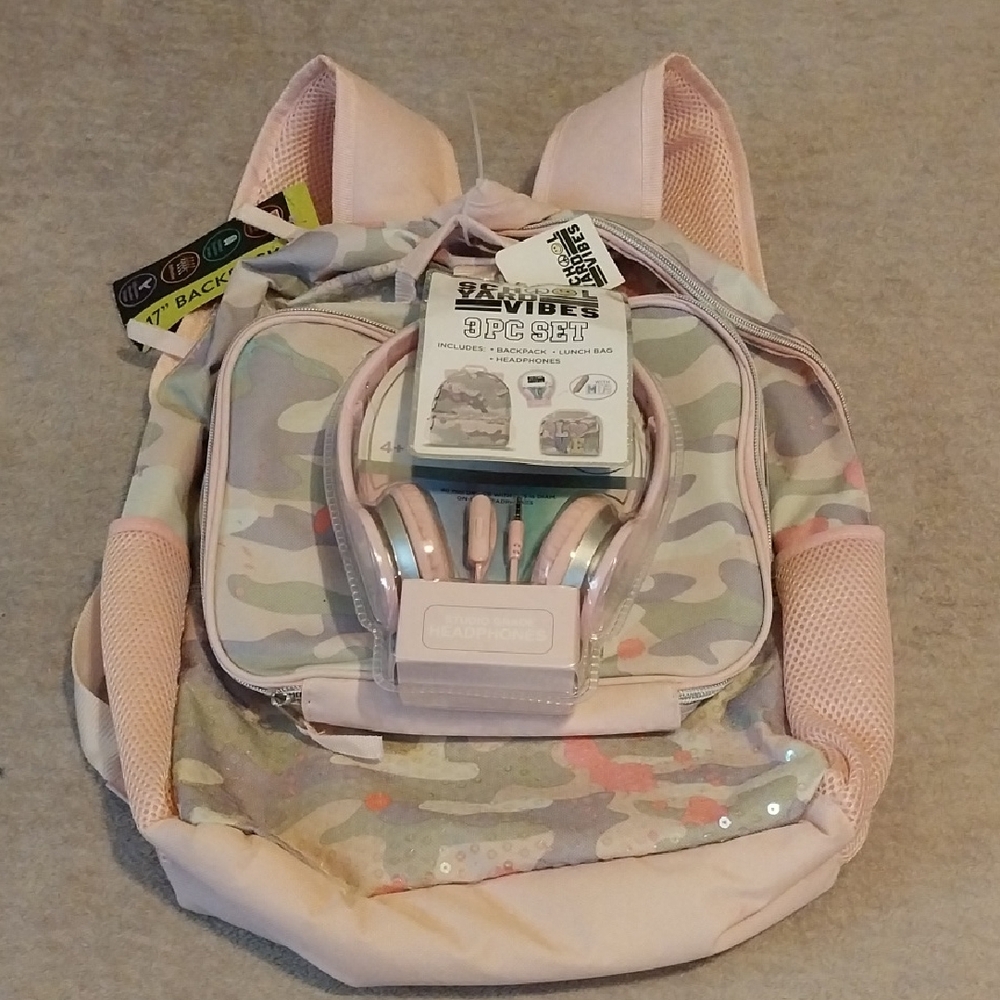 Pink Camo Backpack with Headphones